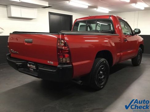 Used 2014 Toyota Tacoma 2WD Regular Cab image 10