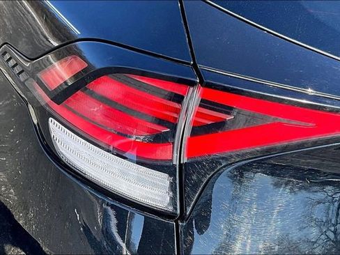 Used 2023 Kia Sportage SX image 20