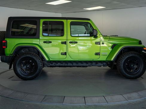 Used 2020 Jeep Wrangler Unlimited Sahara w/ Uconnect 4C Nav & Sound Group AWD/4WD image 9