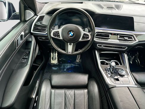 Used 2020 BMW X6 M50i image 23