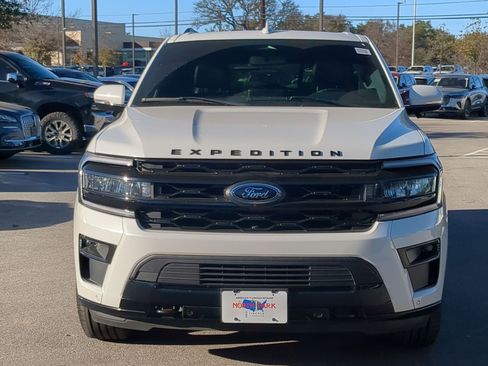 Used 2024 Ford Expedition Max Limited image 8