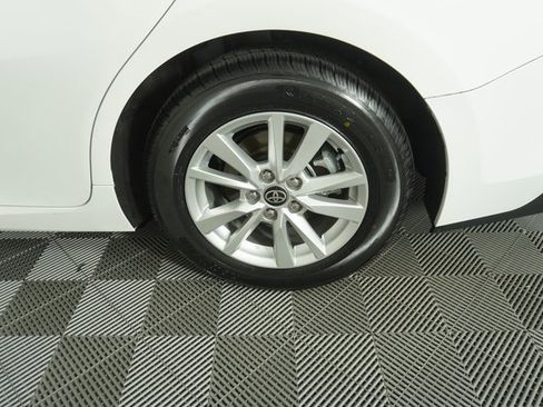 Used 2025 Toyota Camry LE image 18