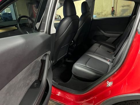 Used 2023 Tesla Model Y Long Range image 34