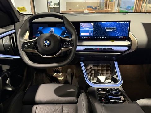 Certified 2025 BMW X3 xDrive30i w/ Convenience Package image 11