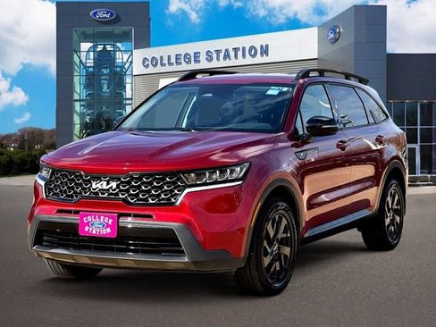 Used 2023 Kia Sorento S image 2