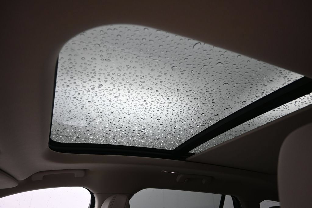 Used 2024 Lincoln Aviator 2WD w/ Premium Package image 20