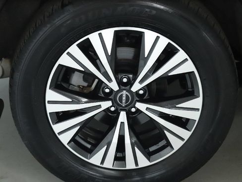 Certified 2023 Nissan Rogue SV AWD/4WD image 12