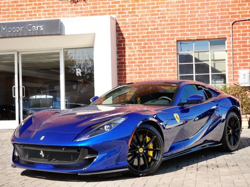 Used 2023 Ferrari 812 GTS RWD image 3