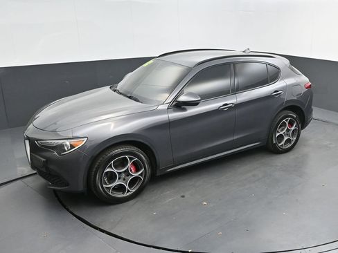 Used 2018 Alfa Romeo Stelvio Sport w/ Quick Order Package 22J Sport image 26