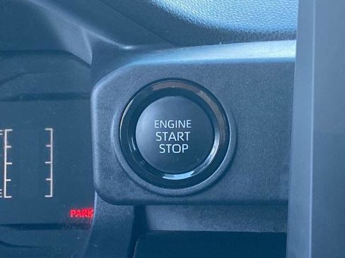 Used 2025 Toyota Tacoma SR image 12