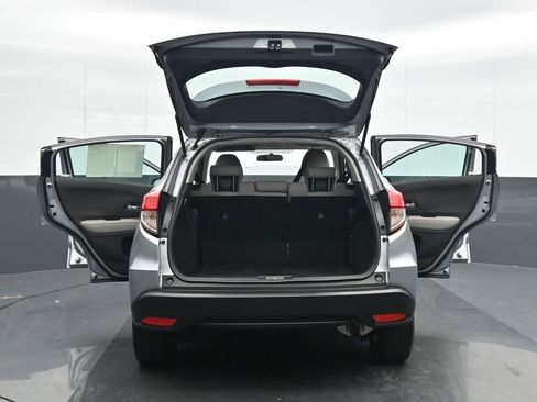 Used 2019 Honda HR-V LX image 25