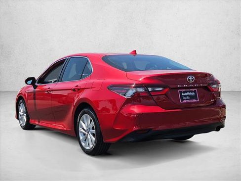Used 2024 Toyota Camry LE FWD image 8