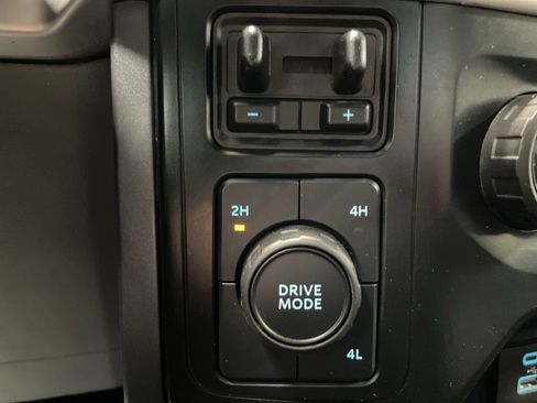 Used 2023 Ford F150 XLT w/ Trailer Tow Package image 40