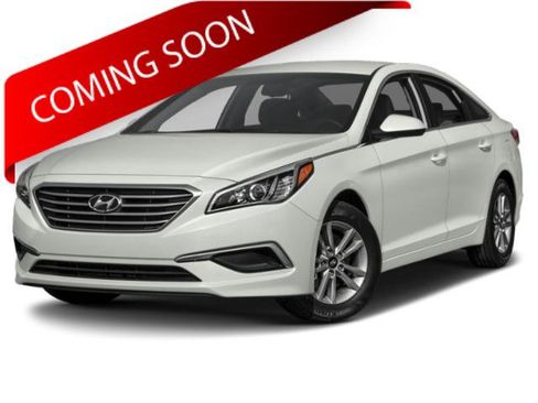 Used 2015 Hyundai Sonata SE FWD image 1