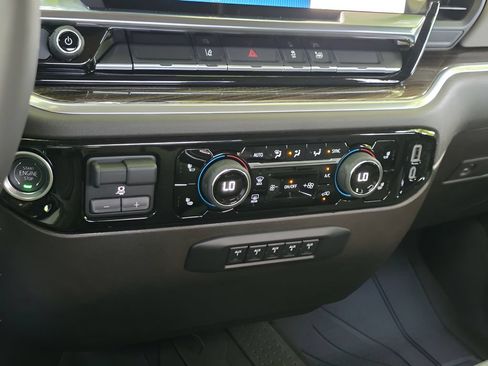New 2026 Chevrolet Silverado 3500 LT w/ Convenience Package AWD/4WD image 22
