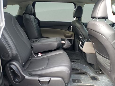 New 2026 Kia Carnival SX FWD image 35