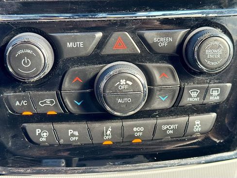 Used 2020 Jeep Grand Cherokee Summit image 17