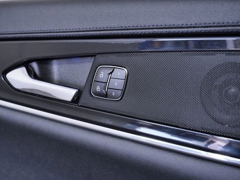 Certified 2023 Lincoln Nautilus Reserve AWD/4WD image 27