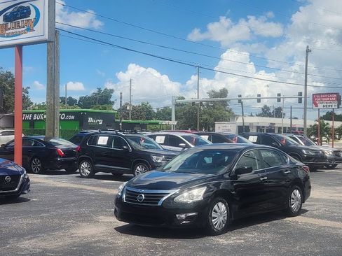 Used 2015 Nissan Altima 2.5 S FWD image 1