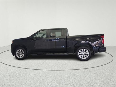 Used 2020 Chevrolet Silverado 1500 Custom w/ Custom Value Package image 4