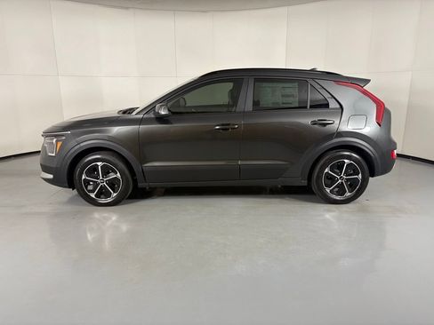 New 2026 Kia Niro EX FWD image 5