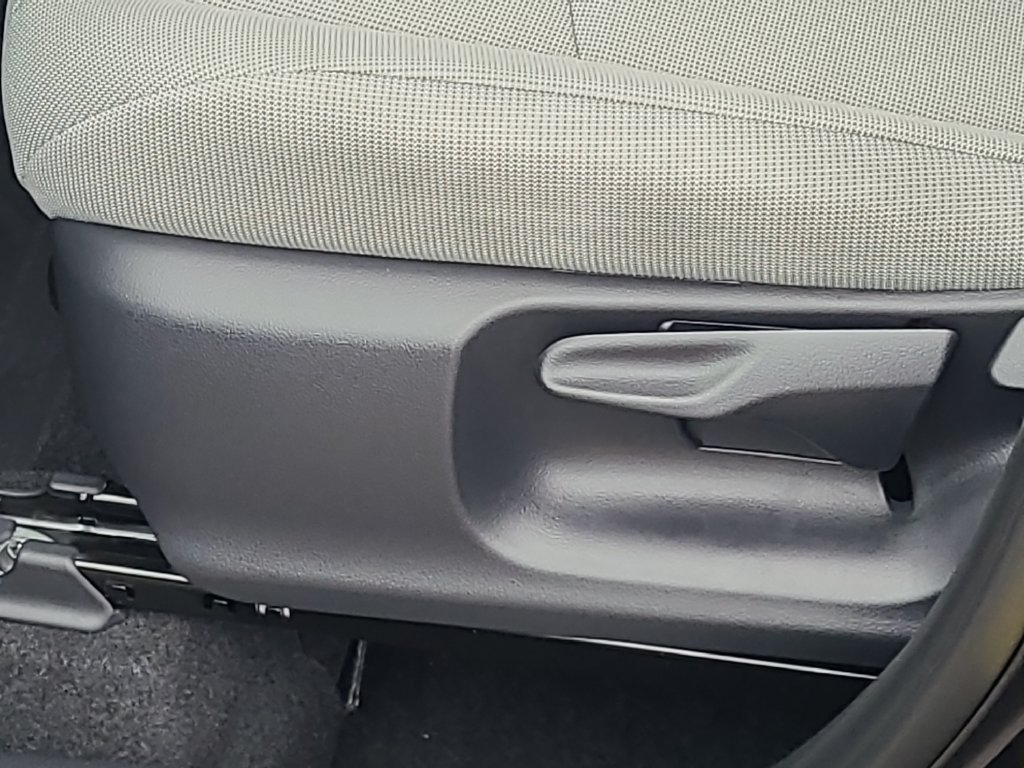 New 2026 Toyota Corolla Cross LE w/ Moonroof Package FWD image 19
