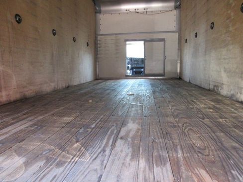 Used 2014 Chevrolet Express 3500 Extended image 5