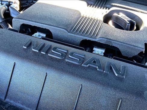 Used 2023 Nissan Frontier SV image 29