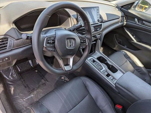 Used 2018 Honda Accord EX-L image 10