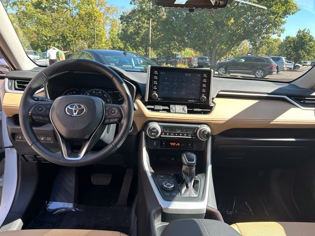 Used 2019 Toyota RAV4 Limited w/ Cold Weather Package AWD/4WD image 20