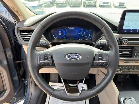 Used 2020 Ford Escape Titanium FWD image 42