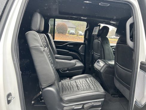 Used 2023 Cadillac Escalade ESV Sport Platinum w/ Heavy-Duty Trailer Package image 52