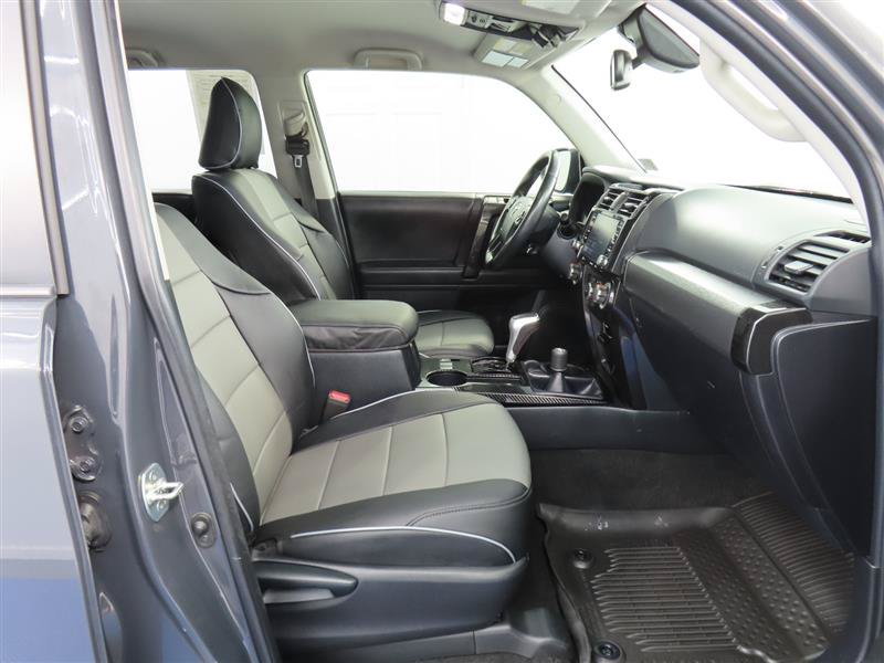 Used 2024 Toyota 4Runner TRD Off-Road AWD/4WD image 31