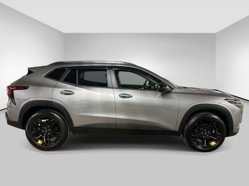 Used 2025 Chevrolet Trax ACTIV w/ Driver Confidence Package FWD image 6