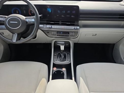 Used 2025 Hyundai Kona SEL FWD image 14