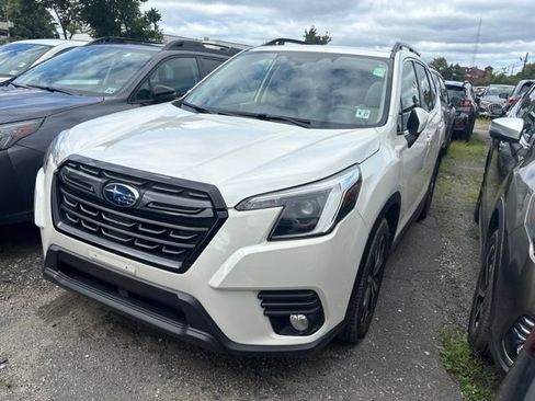 Used 2022 Subaru Forester Limited AWD/4WD image 1