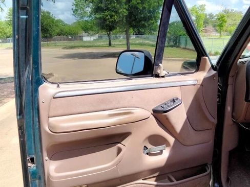 Used 1993 Ford Bronco Eddie Bauer image 9