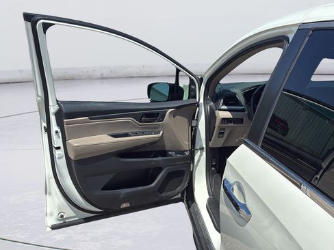 Used 2018 Honda Odyssey EX-L image 21