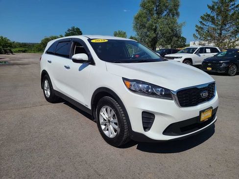 Used 2020 Kia Sorento LX AWD/4WD image 4