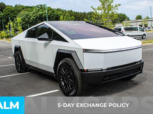 Used 2024 Tesla Cybertruck Cyberbeast AWD/4WD image 4