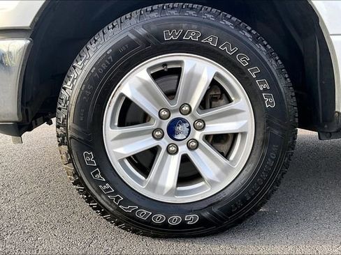 Used 2019 Ford F150 XLT image 8