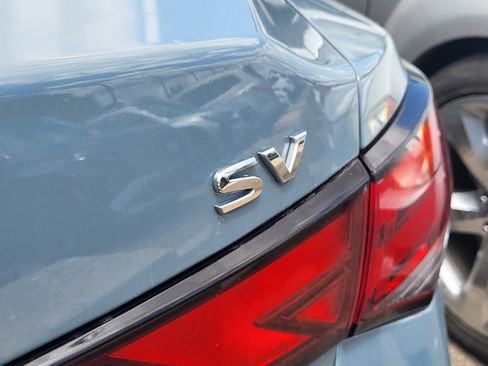 Used 2024 Nissan Sentra SV FWD image 29