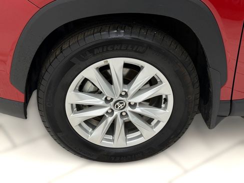 Used 2024 Toyota Corolla Cross LE w/ Moonroof Package image 34