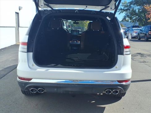 Used 2021 Lincoln Aviator Reserve w/ Equipment Group 201A image 7
