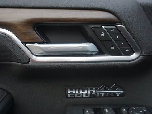 New 2026 Chevrolet Silverado 1500 High Country w/ Midnight Edition image 27
