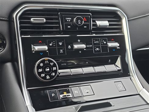 New 2026 Nissan Armada SL image 32