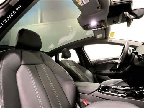 Certified 2025 Audi A6 e-tron Premium w/ Ultra Package AWD/4WD image 10