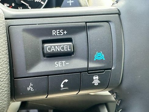 Used 2026 Nissan Rogue Dark Armor FWD image 13