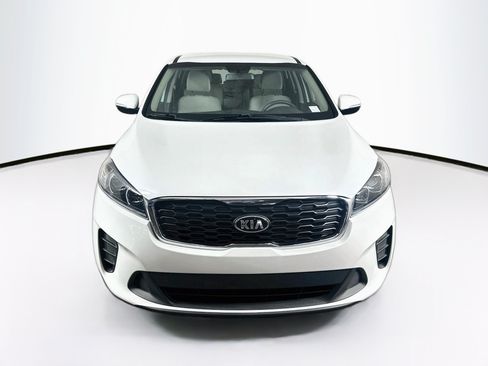 Used 2020 Kia Sorento LX FWD image 2