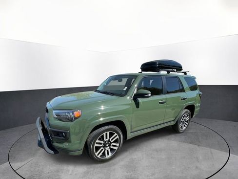 Used 2022 Toyota 4Runner Limited AWD/4WD image 3
